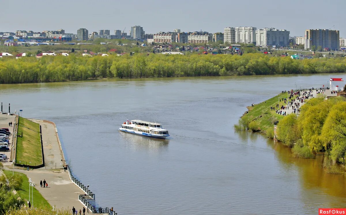 Река в омске. Река Иртыш Омск. Город Омск река Иртыш. Омск город на слиянии двух рек. Омск на слиянии двух рек Иртыша и.