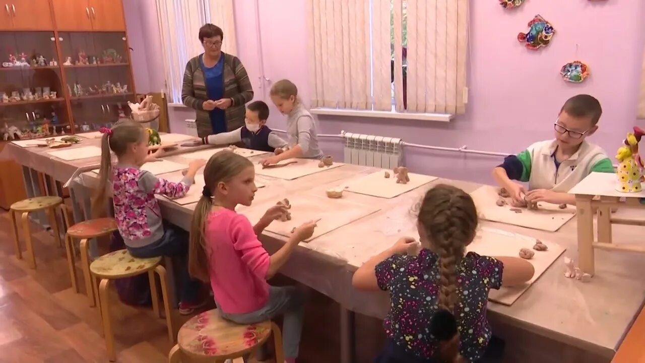 Ддт родник. Ддт родник сергиев посад директор. Rossinka лого. Ддт родник. Ддт родник.
