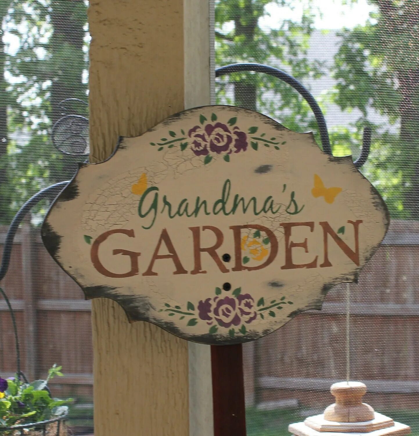 Вывески для садов. Красивые таблички для сада. Вывеска сад. Табличка Garden. Деревянные таблички для огорода.