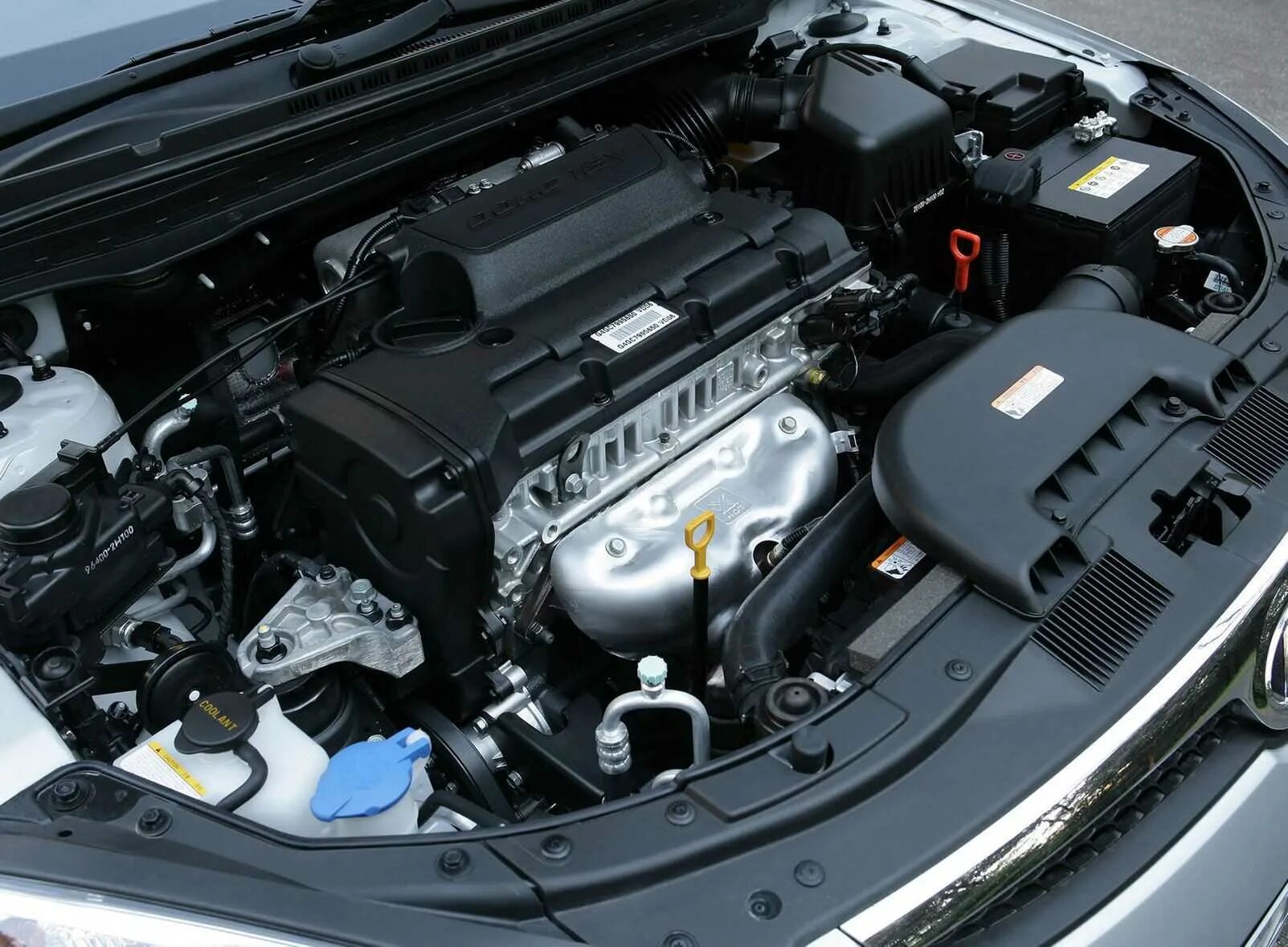 Hyundai solaris двигатель 1 и 4. Мотор на Hyundai — i30. Двигатель Хендай ай 30 1.6. Двигатель Hyundai i30 2010 1.6. Двигатель Хендай ай 30 1.4.
