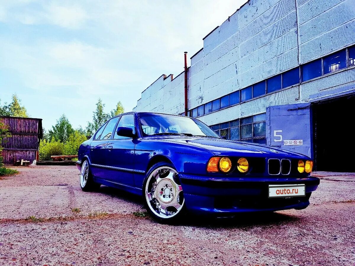 Е34 купить бу. БМВ 525 e34. BMW 3 e34. BMW 525 e34 1990. БМВ е34 525i.