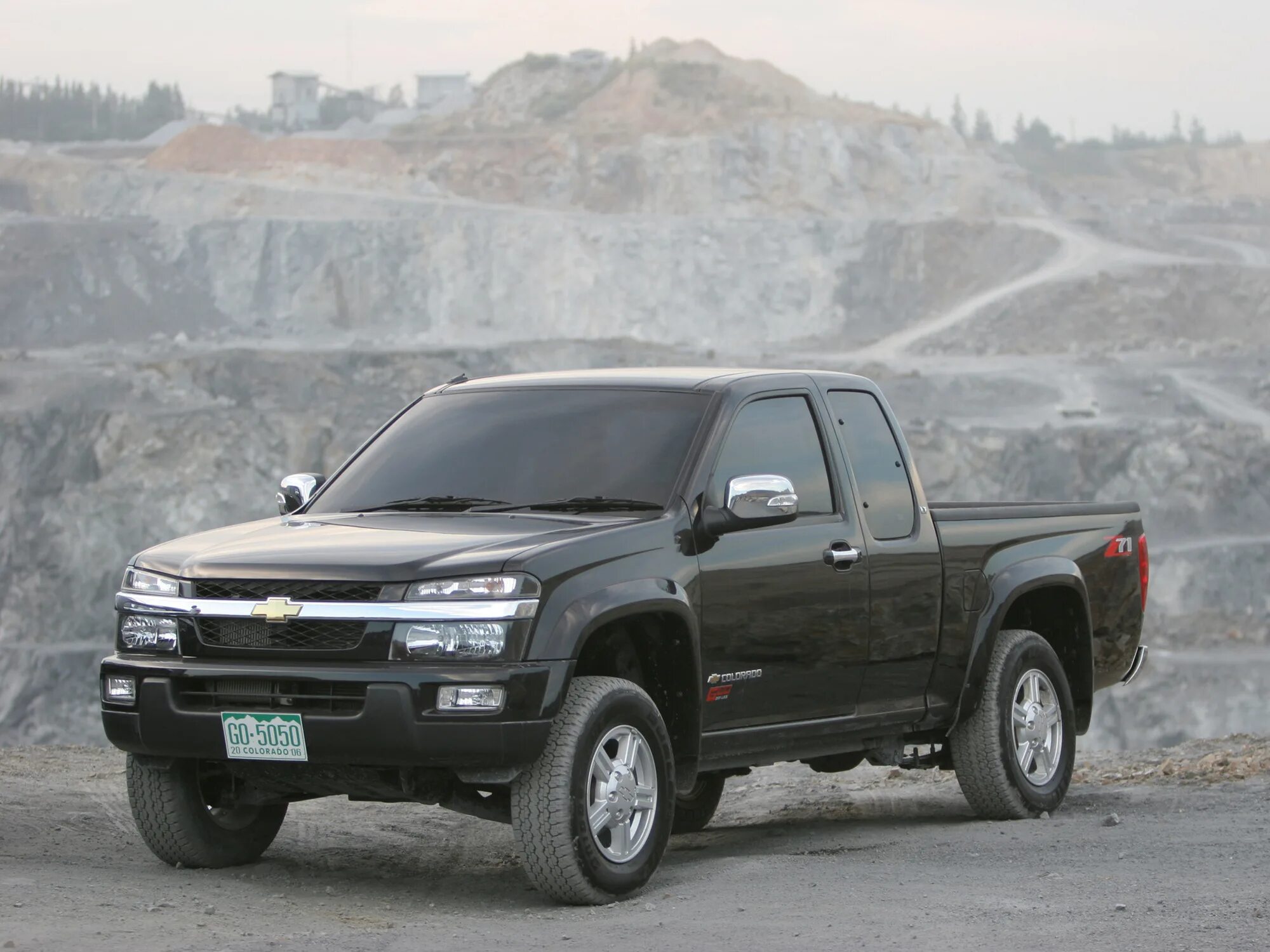 Пикапы свердловской области. Chevrolet Colorado 2004. Шевроле Колорадо 2004. Шевроле Колорадо 1 поколение. Chevrolet Colorado z71 2004.