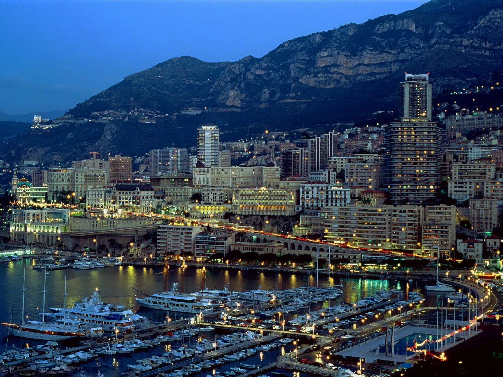 Страна с городом марибором. Монако Монте Карло. Монте Карло столица Монако. Монако Монте Карло Ницце. Французская Ривьера княжество Монако.