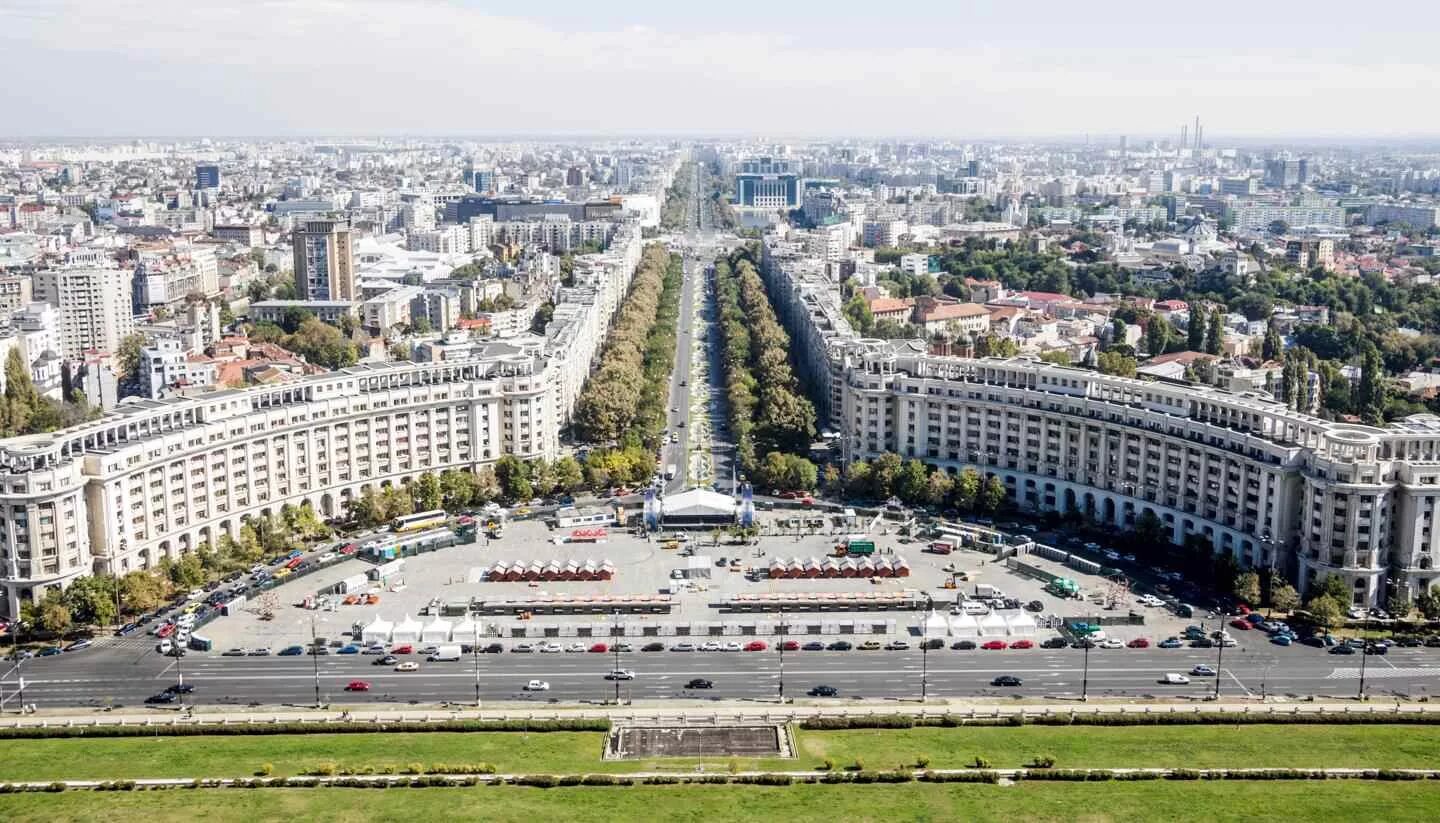 Румыния Бухарест. Румыния столица Бухарест. Бухарест центр города. Румыния Бухарест достопримечательности. Время в бухаресте