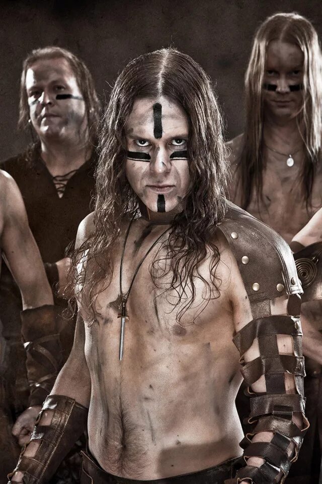 Викинг метал группы. Ensiferum ensiferum 2001. Tyr metal band. Группа thyrfing. Группа калевала.