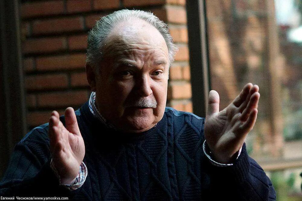 Актрисы на таганке. Актер на таганке. артисты театра на таганке.