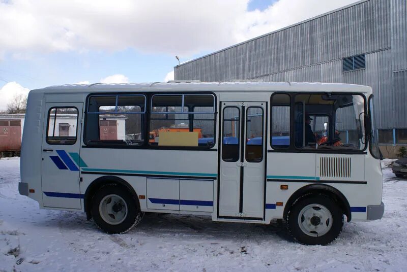 Паз 4234 пригородный. Паз 32054 турбодизель. Паз 3205 дизель механика. Автобус паз на авито. Автобус паз на авито.