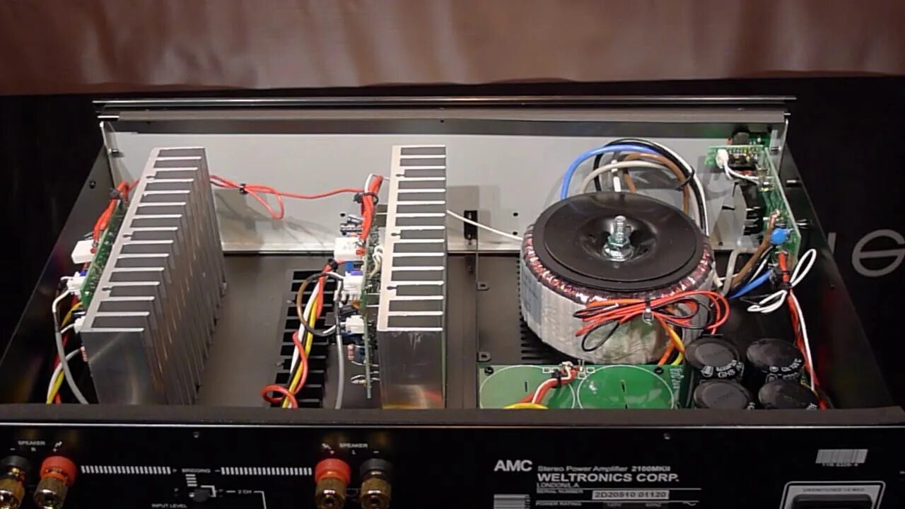 Tested forum. AMC 2100mkii. Стереоусилитель мощности AMC 2100mkii. AMC CVT 2100. AMC Solid State stereo Amplifier.