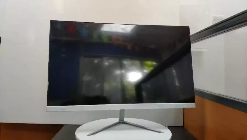 Телевизор 75 герц. Samsung 32 дюйма FHD 144 Герц монитор. 32" Монитор Хао Донси 32-дюймовый прямой экран 75 Гц, белый. 27 Дюймов монитор рядом с 34. Монитор mo15hscw406112j.