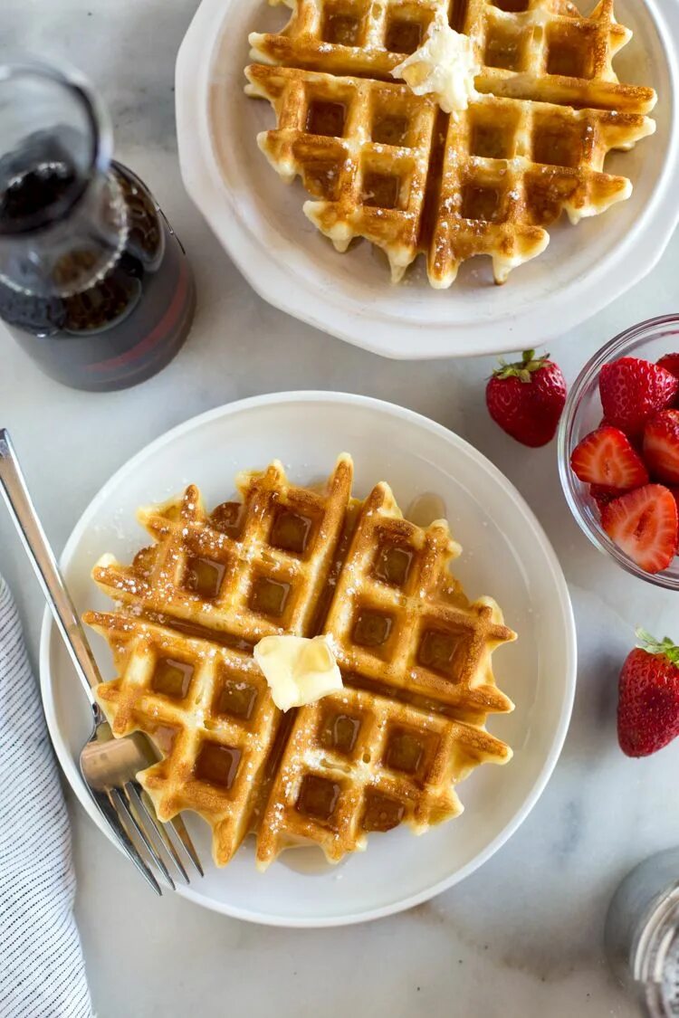 Бель вафли бельгийские вафли. Вафли Belgian Waffles. Шоколадница бельгийские вафли. С чем подают вафли