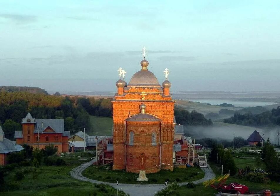 Комаровка Ульяновская область монастырь. Женский монастырь Архангела Михаила Комаровка. Комаровка женский монастырь Архангела Михаила Ульяновск. Женский монастырь Архангела Михаила Ульяновская область.