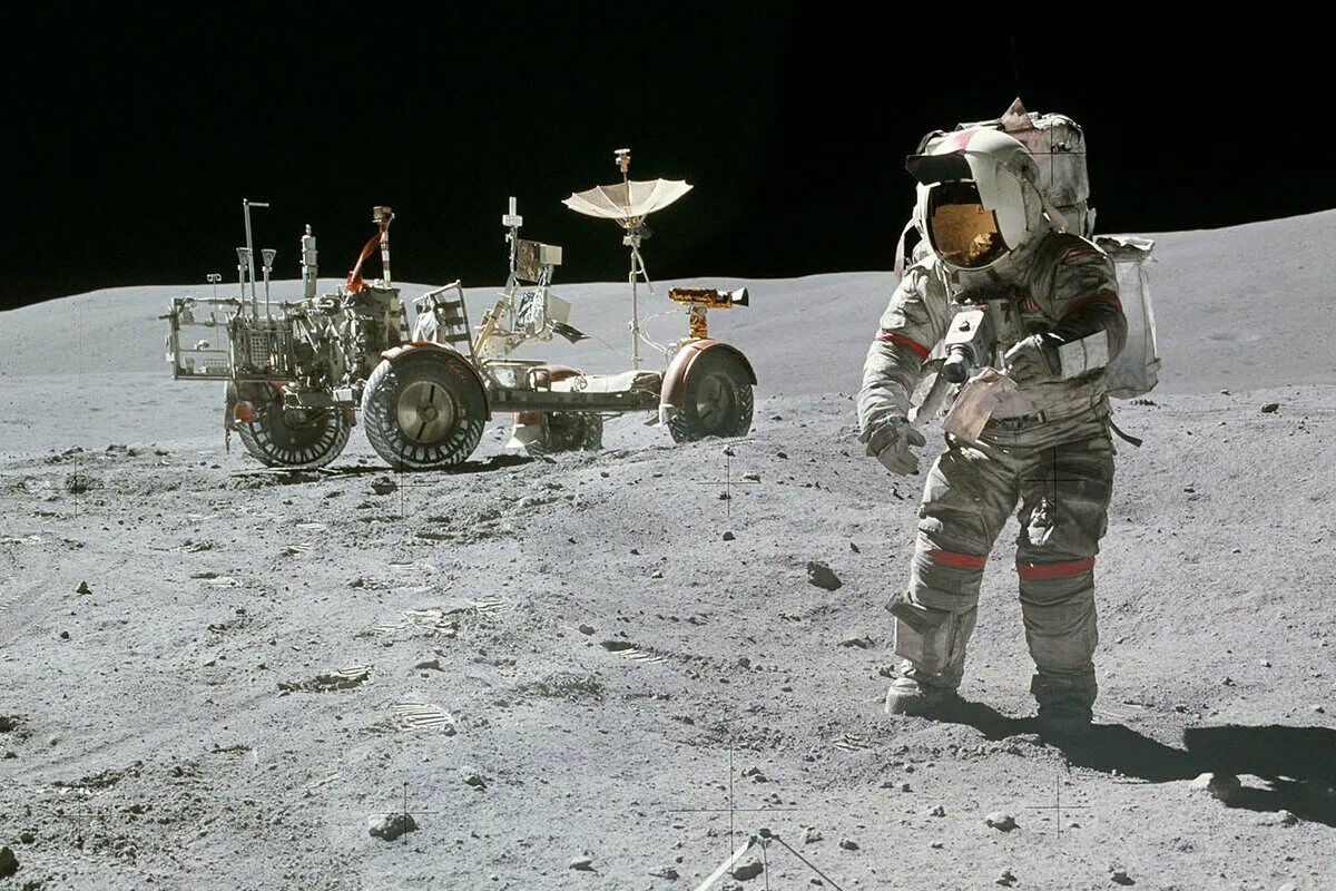 Какой 1 человек был на луне. Миссия Аполлон 11. Аполлон 15. Аполлон-11 фото.