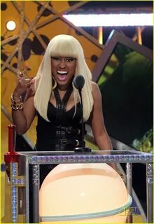 Nicki minaj up