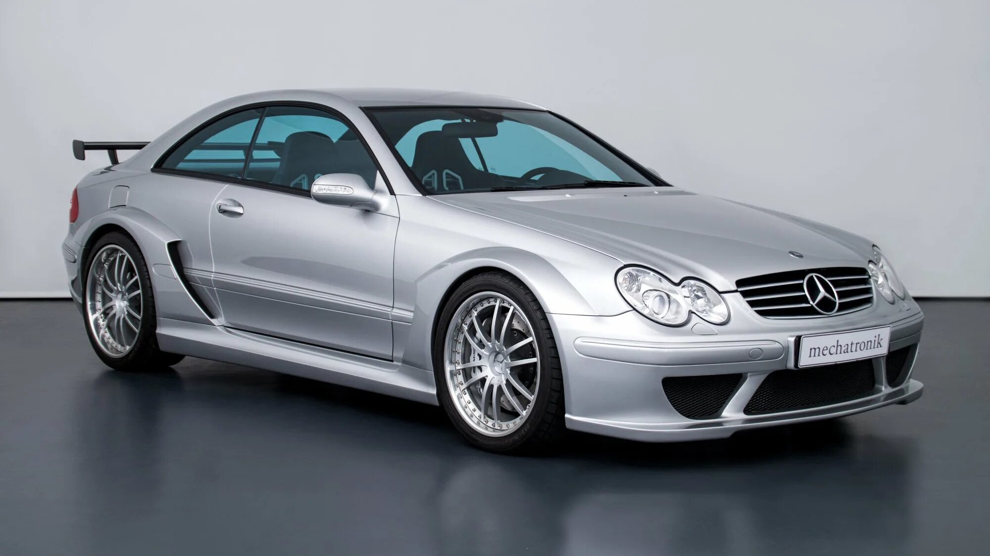 Купить мерседес clk. Мерседес CLK AMG DTM. Mercedes Benz CLK DTM. Mercedes Benz CLK DTM AMG 2005. Мерседес ЦЛК АМГ.