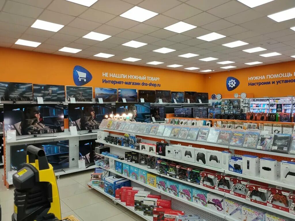 Д с рядом со мной. Днс европейский. Днс спб. Днс московский проспект. Днс волжск.