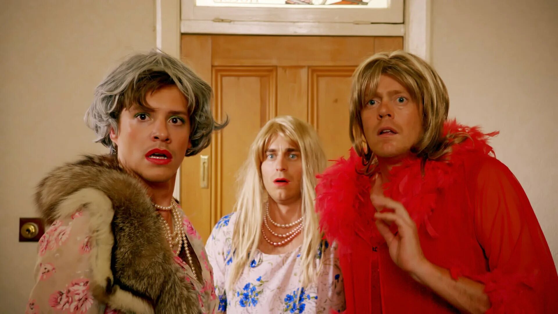 послесвадебный разгром. послесвадебный разгром. после свадебный разгррм. дакре монтгомери послесвадебный разгром. послесвадебный разгром 2.