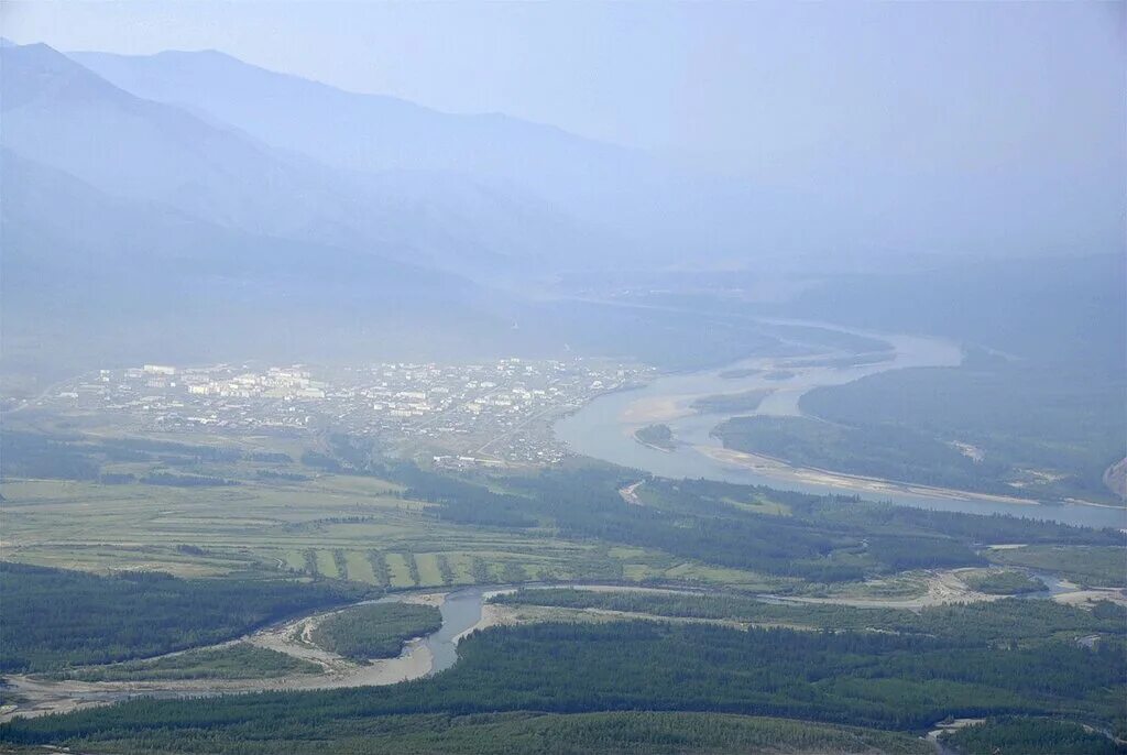 Погода в усть карске. Поселок Усть Карск Сретенского района. Поселок Усть Карск Забайкальского края. Усть Нера река Индигирка. Хонуу Якутия.