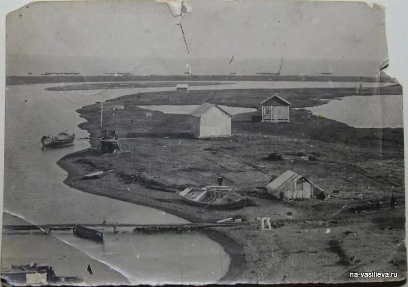 Город копи. Анадырь 1900. Аэропорт угольный Анадырь. Анадырь 1940. Аэродром угольные копи Анадырь.