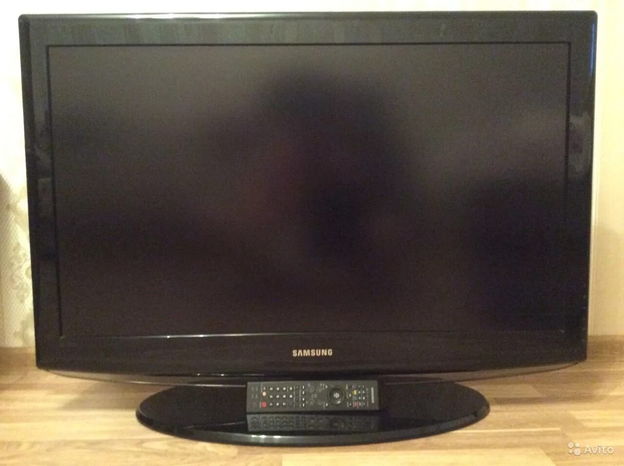 Телевизор samsung авито. Samsung le32r81b. Телевизор Samsung le37r82b. Телевизор самсунг le 37s81b 2008 год. Телевизор Samsung le-37s81b 37".