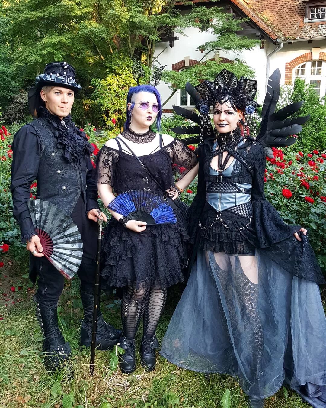 Где найти гота. Wave-Gotik-Treffen в Германии. Фестиваль готической культуры Wave Gotik Treffen. Готика субкультура. Фестиваль готов и вампиров Wave Gotik Treffen в Лейпциге.