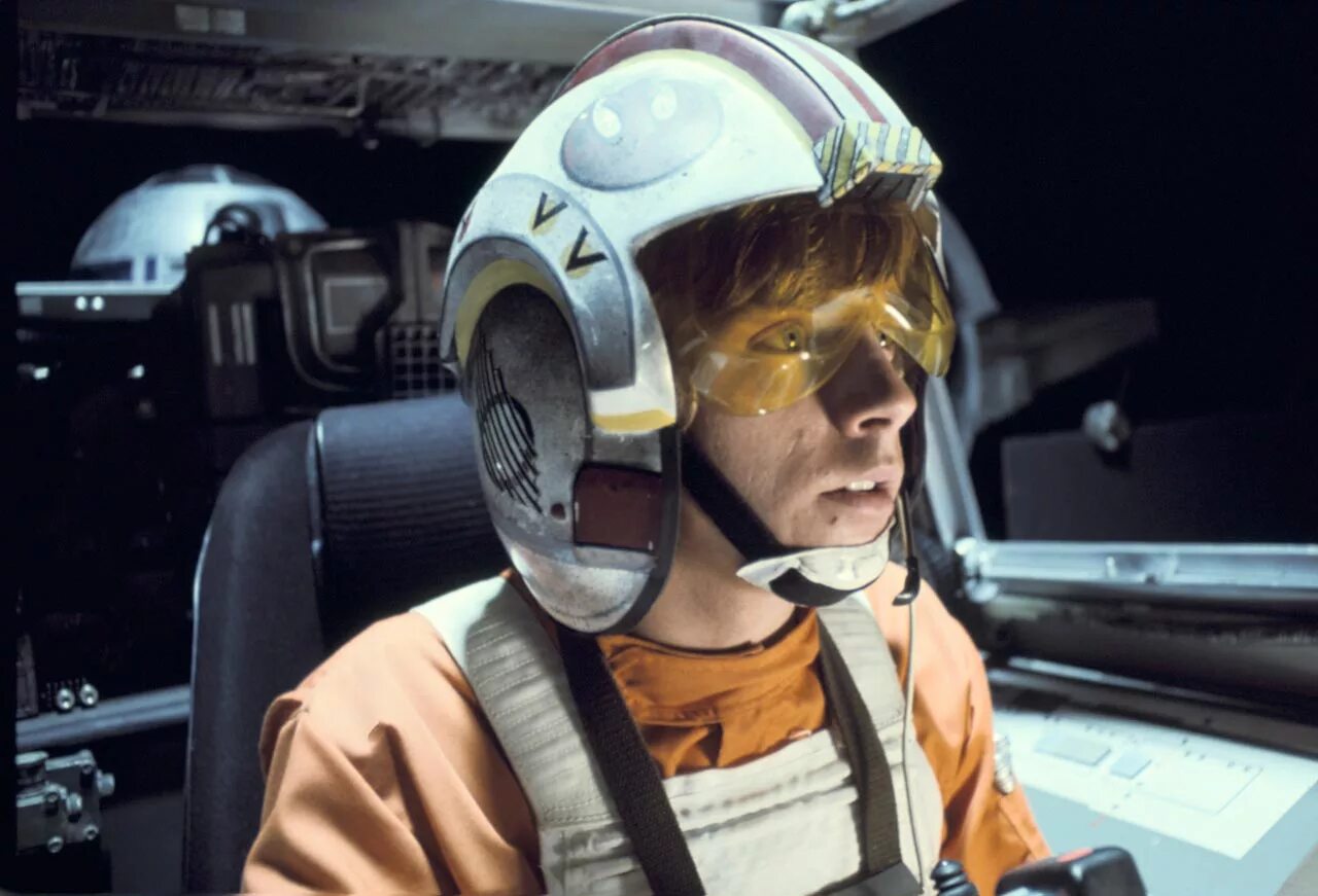 Люк Скайуокер. Люк Скайуокер в шлеме. Люк пилот. Звёздные войны люк Скайуокер в шлеме. Люк на шлеме