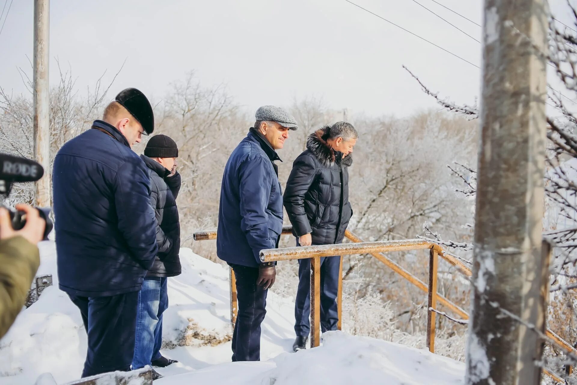 Новости курской области на сегодня последние обстановка. Снегопад в Курской области 2014 год. Карамышев Курск снег. Карамышев Курск снег Мем. Новости Курска и Курской области сегодня назначения и отставки.