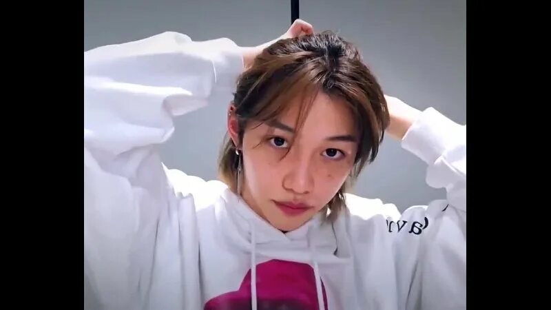 феликс stray kids. Felix stray kids 2021 горячий. феликс stray kids. сестра феликса stray kids оливия. феликс из stray kids 2021.