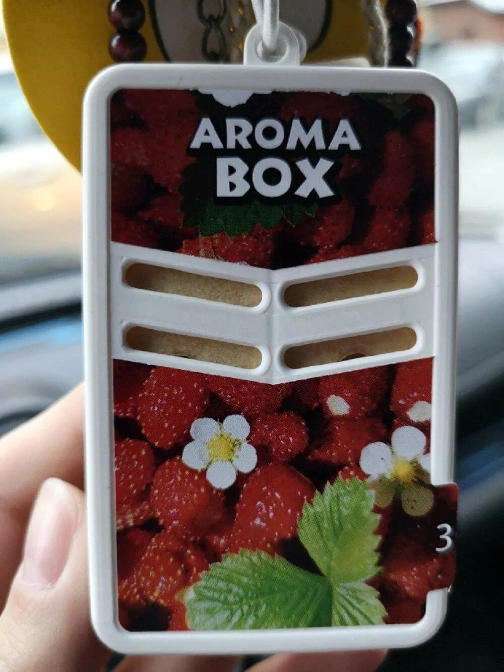 Aroma box randewoo. Ароматизатор подвес "fouette" Aroma Box Земляничная Поляна. Ароматизатор Aroma Box Земляничная Поляна fouette b-4. Набор Aroma Box #15. Бокс для ароматизаторов Yammy.