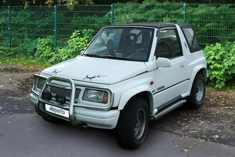 Сузуки первого поколения. Suzuki Vitara 1990. Сузуки Витара кабриолет 1993. Suzuki Escudo 1993 кабриолет. Suzuki Vitara Cabrio.