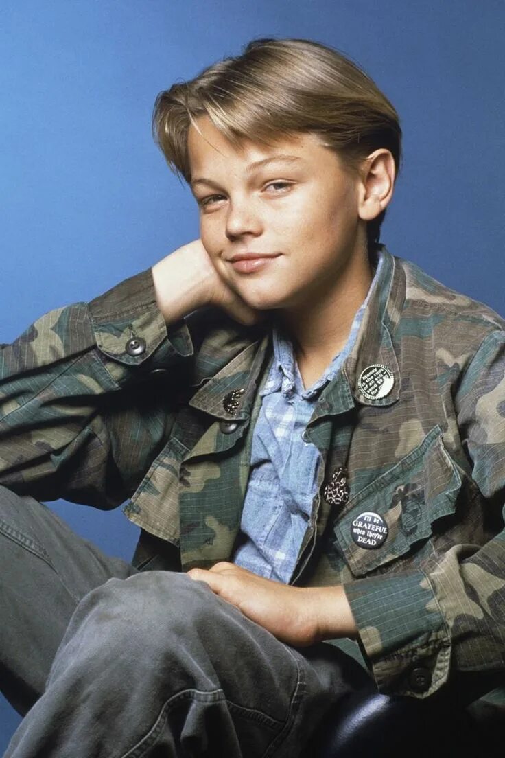 Young leonardo dicaprio. Леонардо ди Каприо в 14. Леонардо ди Каприо в 16 лет. Леонардо ди Каприо 1990. Леонардо ди Каприо в 14 лет.