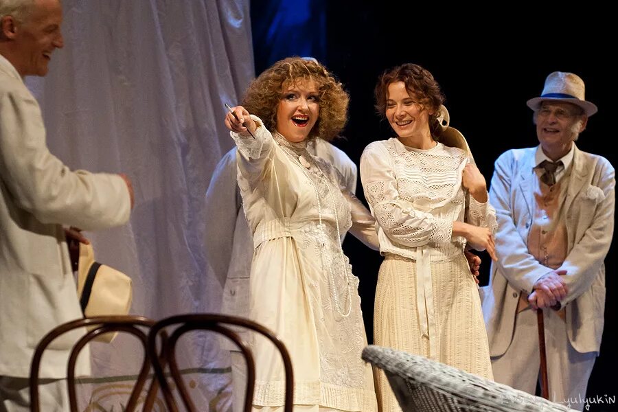 пьеса чехова чайка театр. пьеса чехова чайка театр. чайка чехов спектакль.