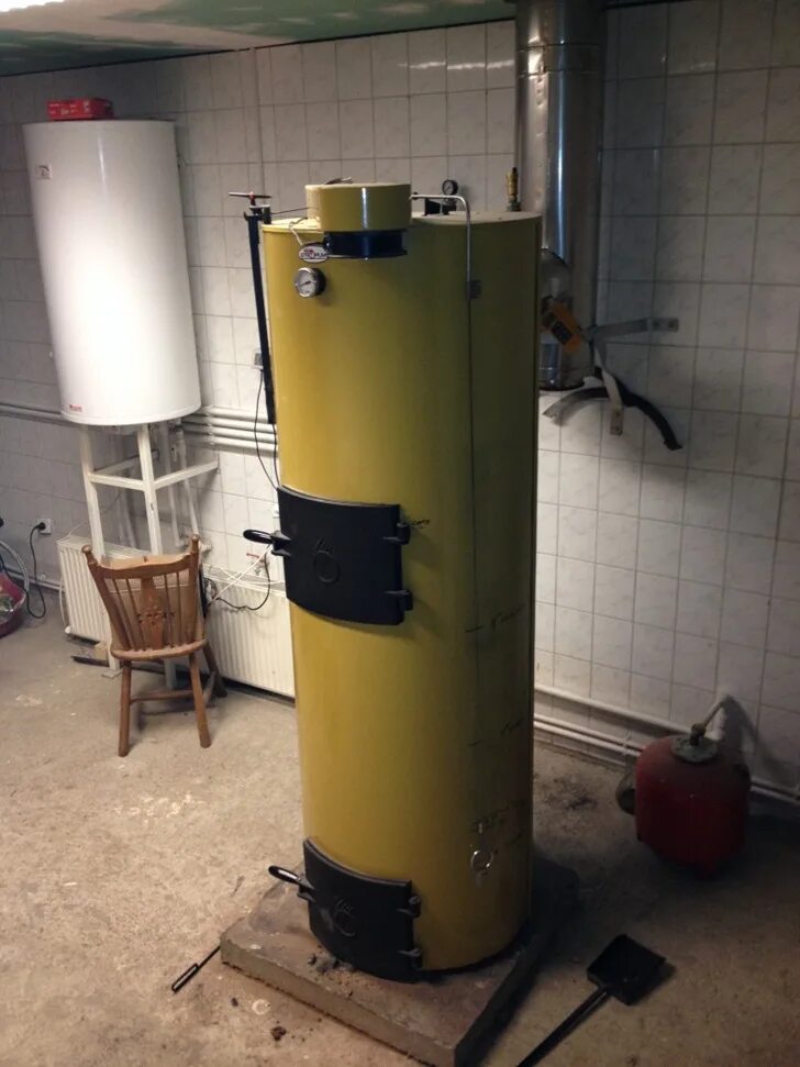 Котлов стропува. Твердотопливный котел stropuva s30p 30 квт одноконтурный. Твердотопливный котел стропува. Котел стропува 40u. Твёрдотопливный котёл длительного горения 20кв.