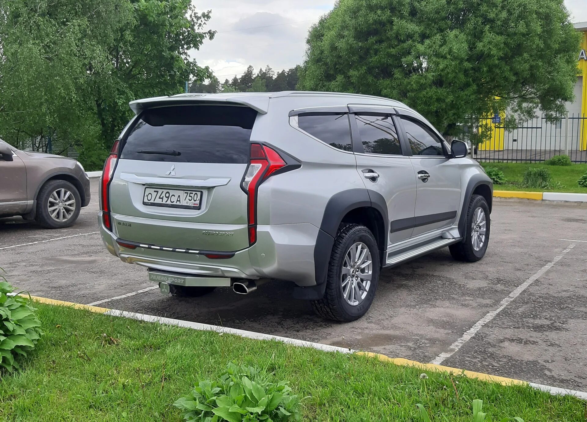 Паджеро спорт 3 силовые. Митсубиси паджеро спорт 2022. Mitsubishi pajero sport 3. Mitsubishi pajero sport 3. Mitsubishi pajero sport 3 пороги.