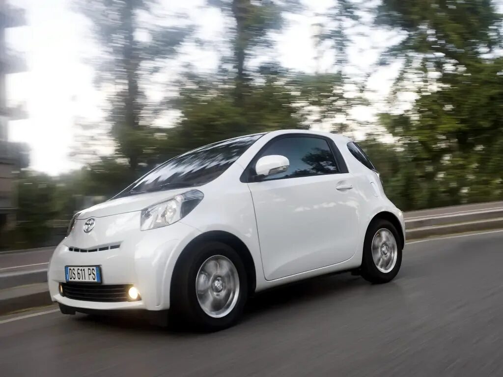 Toyota iq kgj10. Toyota iq 2006. Toyota iq 2006. Toyota iq 2022. Самая маленькая тойота.