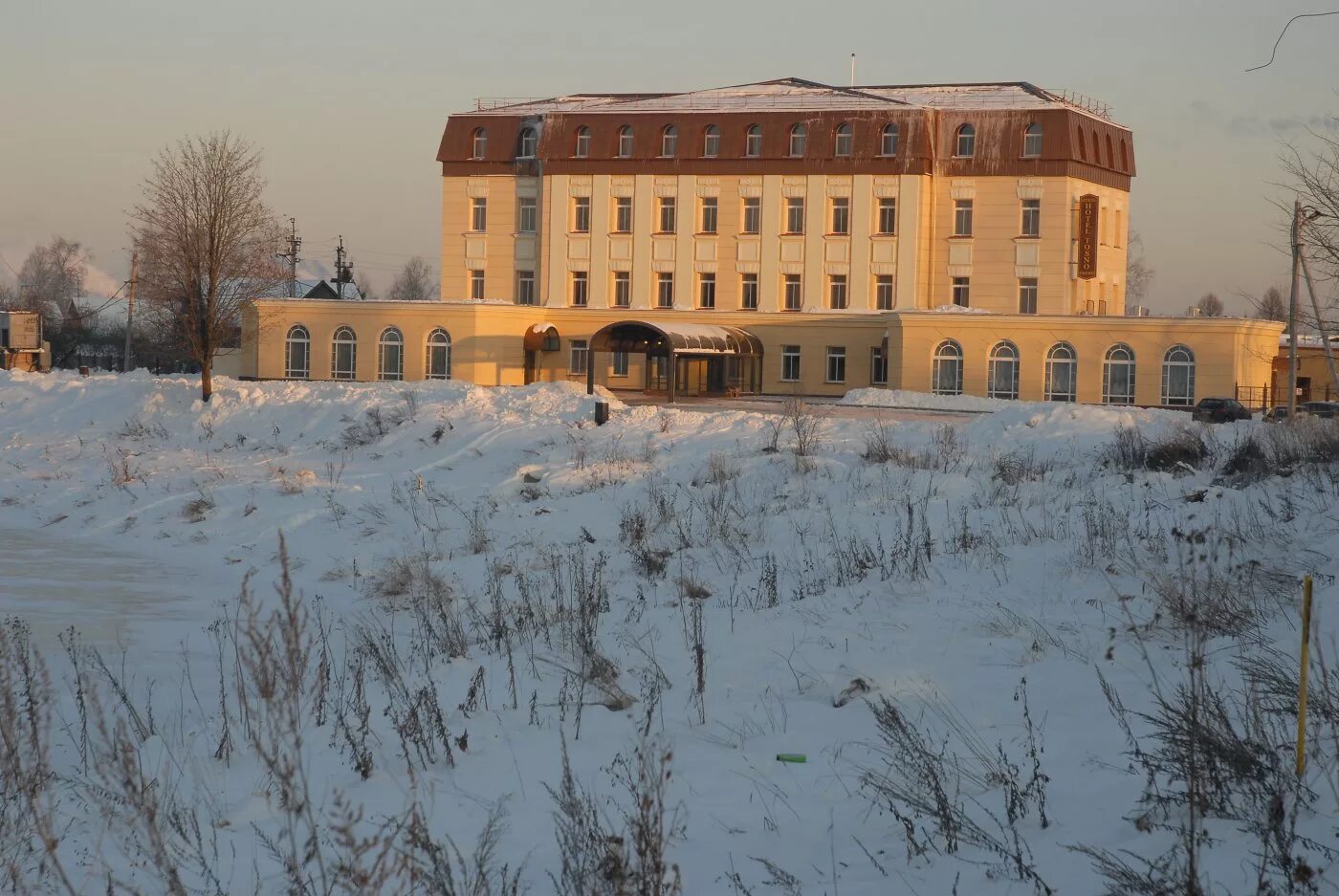 Ивановское на реке тосна. Отель тосно. Река тосна зимой. Софийская усадьба тосненский район. Церковь в ушаках ленинградской области.