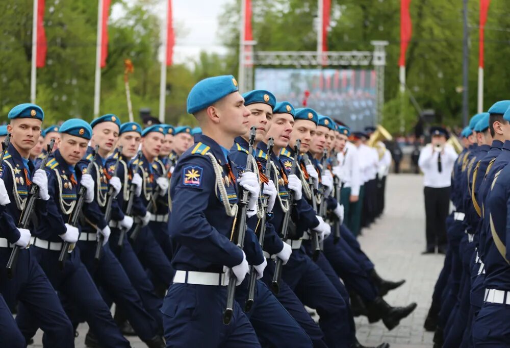В воронеже парад 9 мая 2025 года. Парад победы 2025 в воронеже. парад победы воронеж. день победы парад. парады 9 мая.