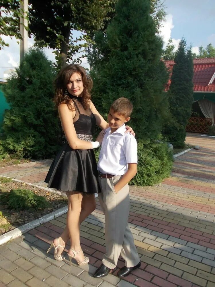 Irina Soboleva and Oleg son. Русская мама с сыном в отеле