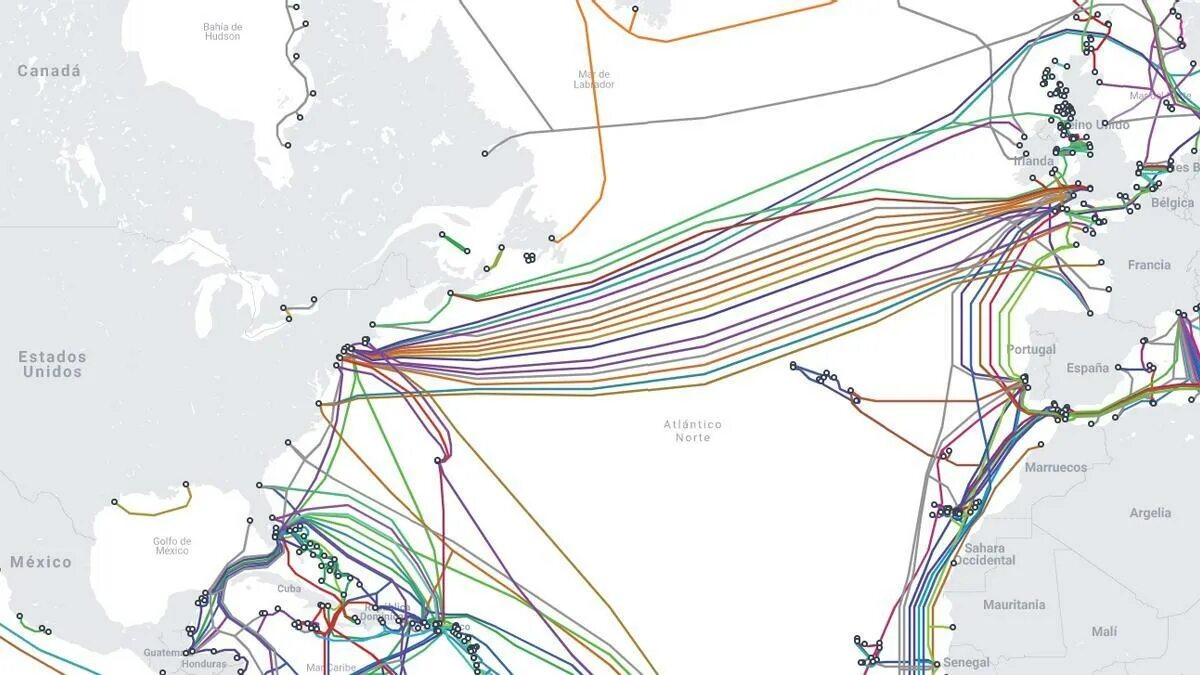 Кабели интернета в мире. Схема подводных интернет кабелей. Карта подводных кабелей интернета. Карта подводных кабелей интернета в мире. Оптоволоконный кабель на дне Атлантики.