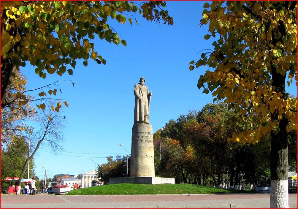 сквер сусанина кострома. иван сусанин памятник. сусанинская площадь памятник ивану сусанину кострома. сквер сусанина кострома. сусанин памятник кострома.