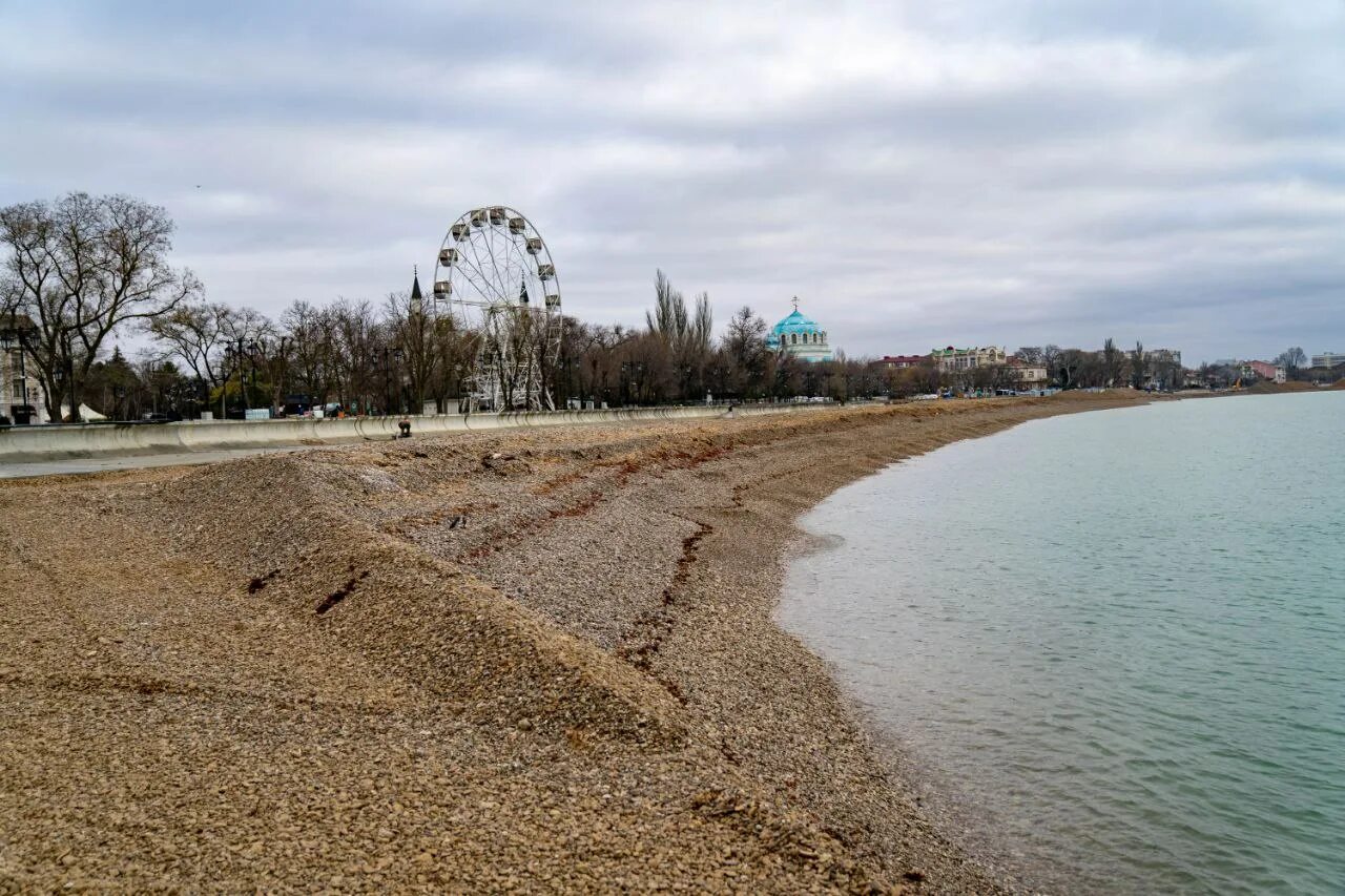 Реконструкцию набережной в Евпатории возобновят в июле - KP.RU