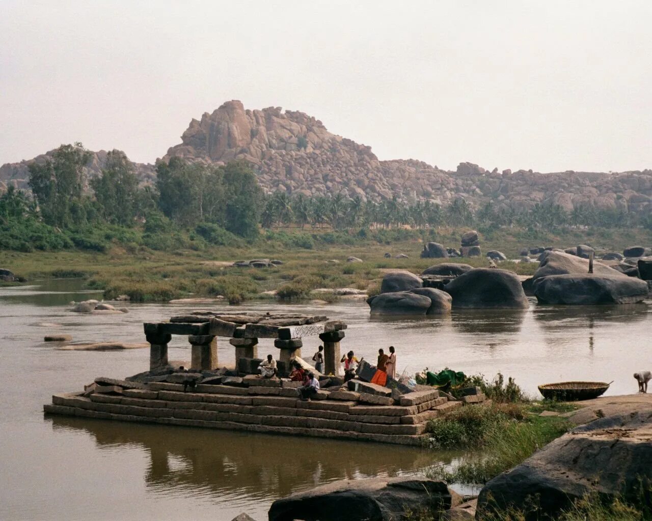Древние индии 4 буквы. Карнатака Хампи. Хампи и руины Виджаянагара (штат Карнатака). Штат Карнатака Индия. Хампи древний город.