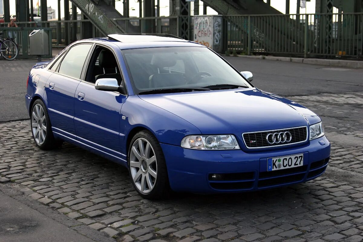 Audi s4 1998. Ауди а4 б5 s4. Audi a4 b5. Ауди а4 b5 Рестайлинг. Купить ауди а4 в5