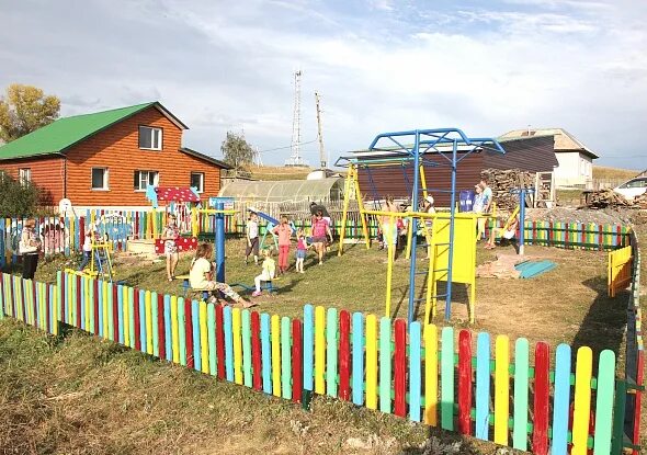 Змеиногорск исторический центр. Барановка алтайский край змеиногорский. Село кузьминка алтайский край змеиногорский район. Змеиногорский район село карамышево. Змеиногорский район село карамышево.