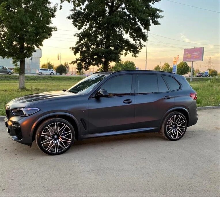 Х 5 х 3х 19. 818 Стиль BMW x5 f15. X5 g05 r22. BMW x5 g05 Wheels. BMW x5 g05 r20.