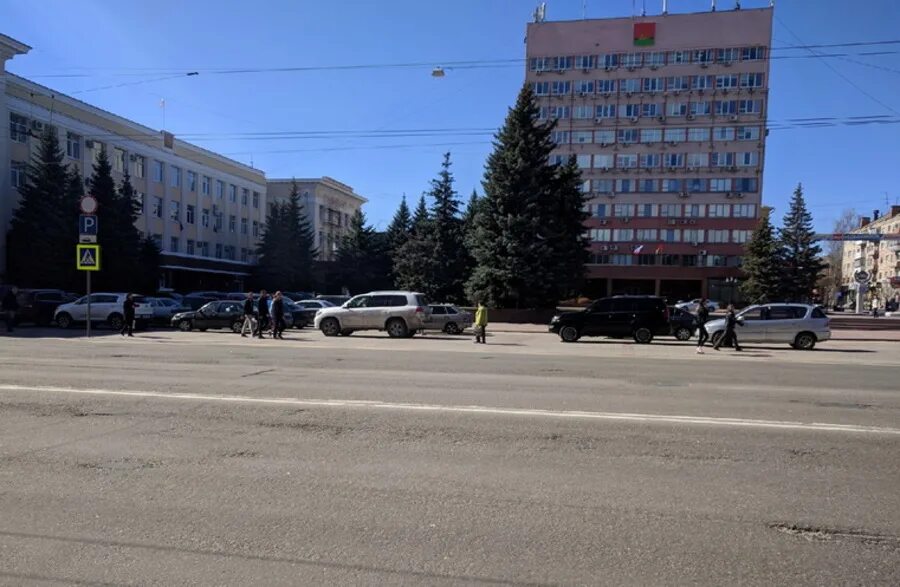 Пл брянск. Пл Ленина Брянск. Площади Ленина Брянск администрация. Брянск Советский район площадь Ленина. Остановка площадь Ленина Брянск.