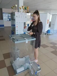 Первый день голосования избиратели на участке