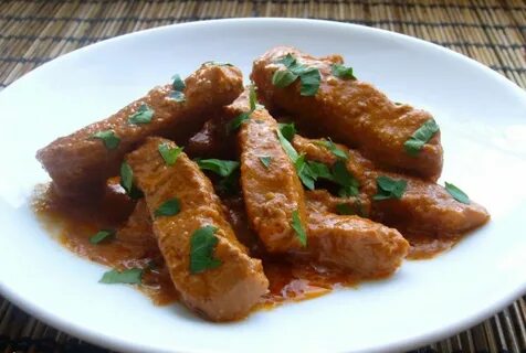 Вкусная свинина на сковороде с соусом