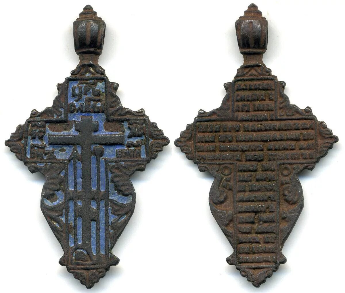 Старинный крестик листик. В. Крест лист. Крест с листьями. Старинные нательные крестики листики.