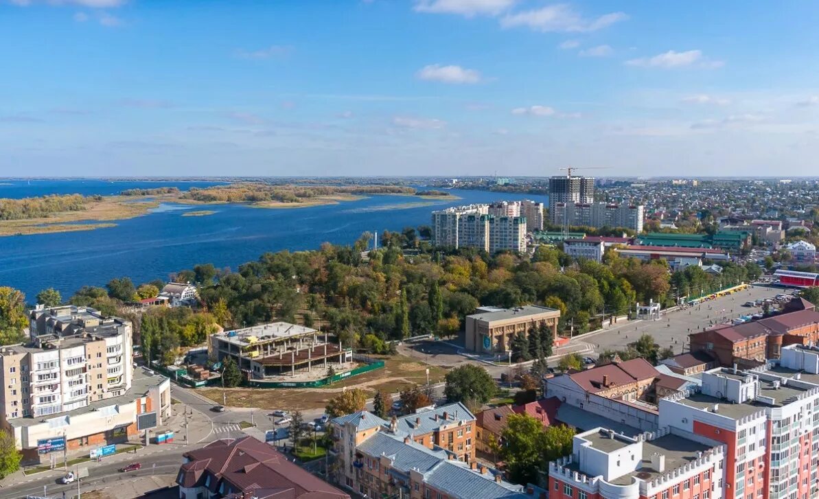 Г энгельс отзывы. Энгельс Саратовская область. Энгельс центр города. Город Энгельс Саратовской обл. Энгельс город Саратовская область население.