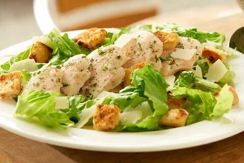 Какой салат в цезаре с курицей